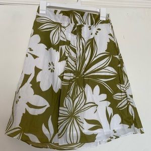 Ann Taylor Floral Green & White Skirt Profesional Teacher Office Wear
